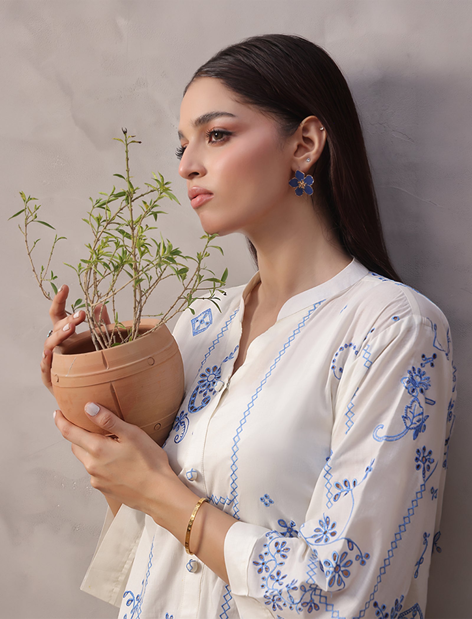 2 Pc Boring Emb Cords Set Secondary image
