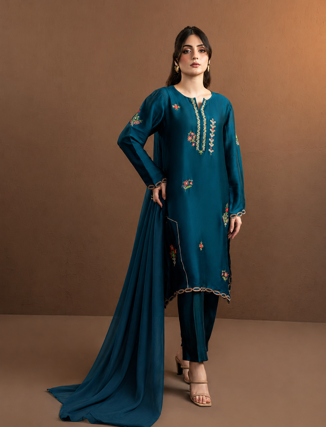 Organza dupatta Main image