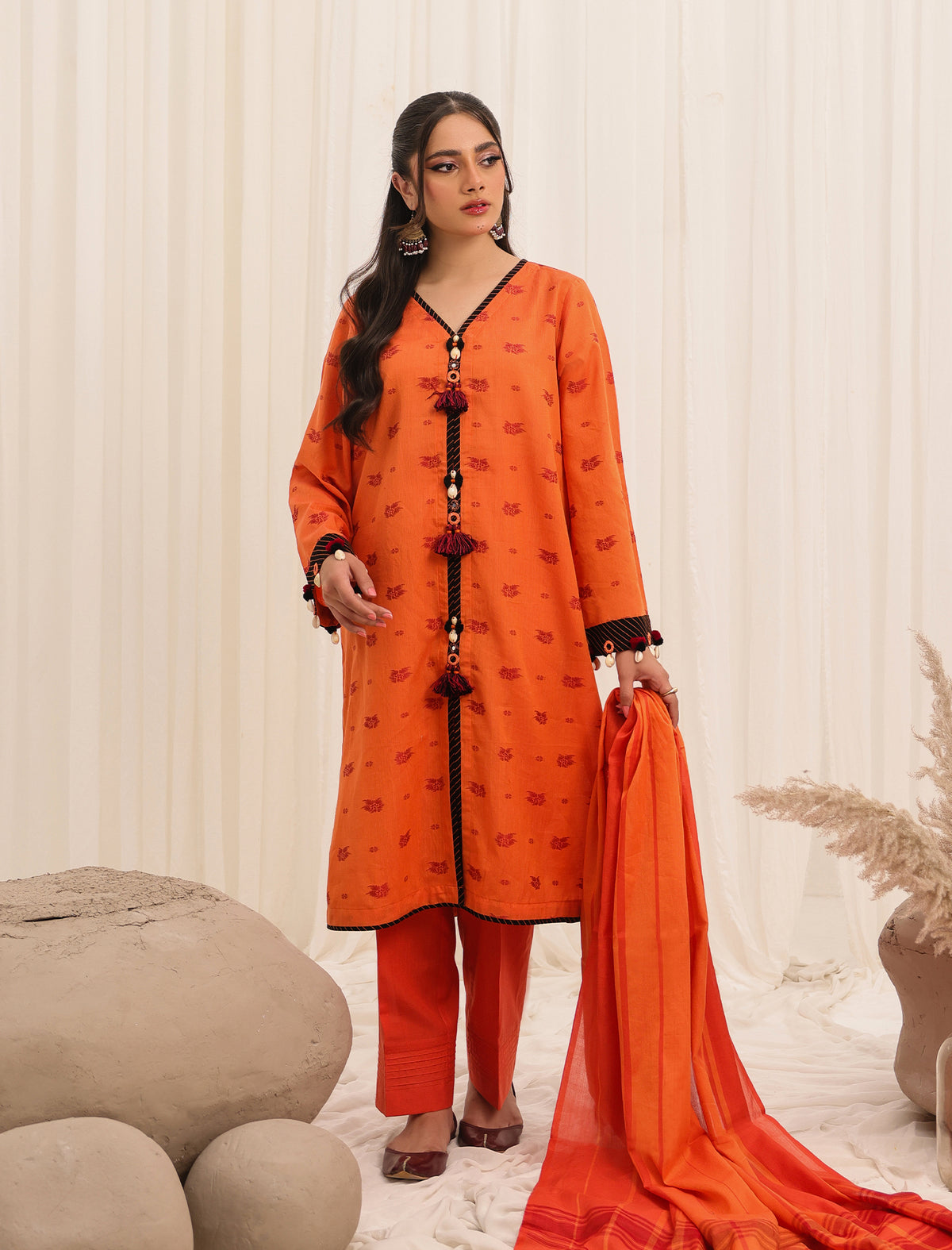 3 Pc Yarn Dyed Unstitched Suit Main image